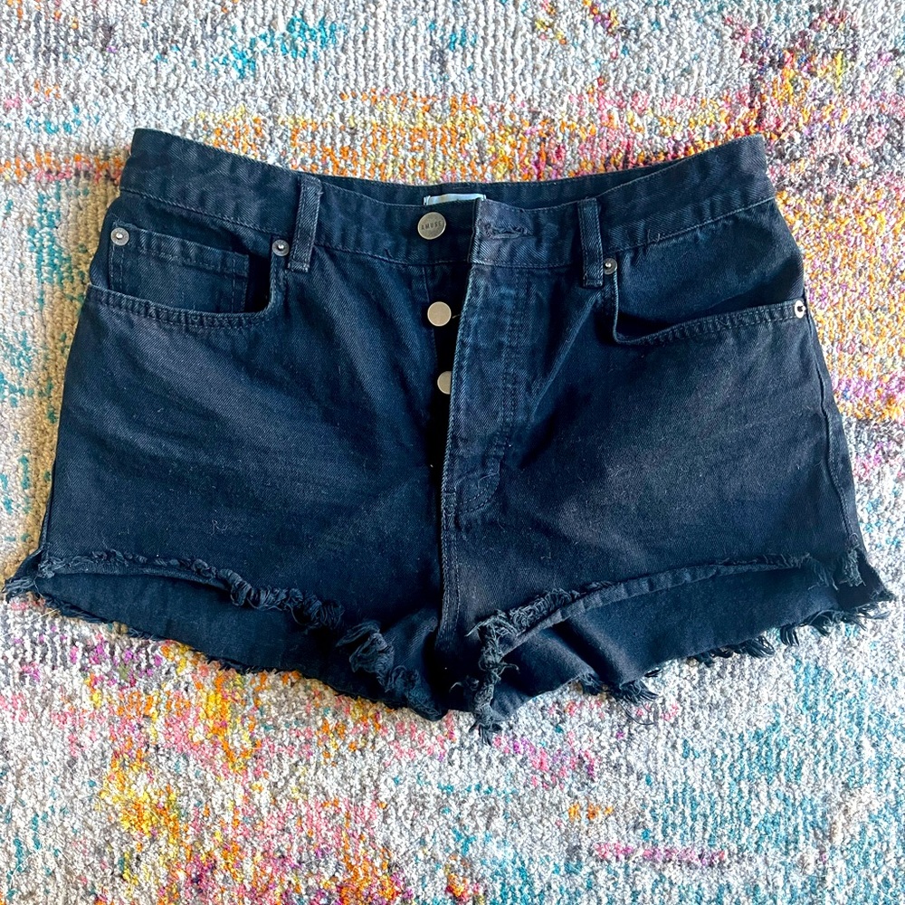 Amuse Society High Rise Black Button Up Shorts, 29
